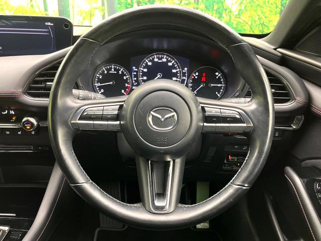MAZDA3ファストバック 20S ブラックトーンエディション 8.8型ナビ 全周囲カメラ 衝突被害軽減システム 禁煙車 パワーシート シートヒーター シートメモリー ドラレコ コーナーセンサー LEDヘッド ETC 純正18インチアルミ オートハイビーム(11枚目)