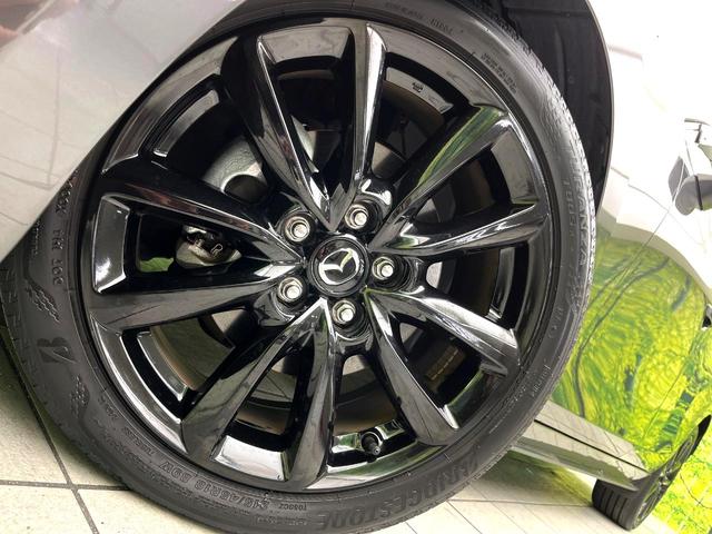 MAZDA3ファストバック 20S ブラックトーンエディション 8.8型ナビ 全周囲カメラ 衝突被害軽減システム 禁煙車 パワーシート シートヒーター シートメモリー ドラレコ コーナーセンサー LEDヘッド ETC 純正18インチアルミ オートハイビーム(13枚目)