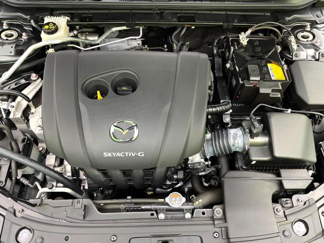 MAZDA3ファストバック 20S ブラックトーンエディション 8.8型ナビ 全周囲カメラ 衝突被害軽減システム 禁煙車 パワーシート シートヒーター シートメモリー ドラレコ コーナーセンサー LEDヘッド ETC 純正18インチアルミ オートハイビーム(18枚目)