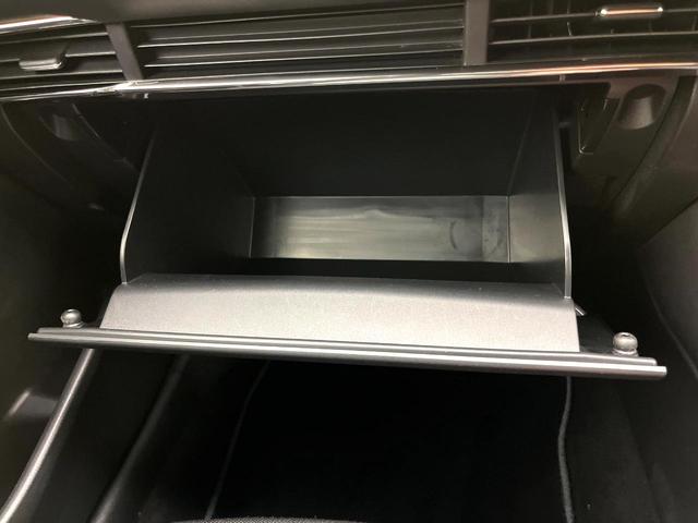 MAZDA3ファストバック 20S ブラックトーンエディション 8.8型ナビ 全周囲カメラ 衝突被害軽減システム 禁煙車 パワーシート シートヒーター シートメモリー ドラレコ コーナーセンサー LEDヘッド ETC 純正18インチアルミ オートハイビーム(49枚目)