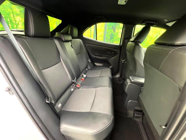 ヤリスクロス ハイブリッドZ 全周囲カメラ 衝突被害軽減システム レーダークルーズ 禁煙車 パワーシート ドラレコ コーナーセンサー スマートキー LEDヘッド ビルトインETC 純正18インチアルミ 車線逸脱警報 オートライト(9枚目)