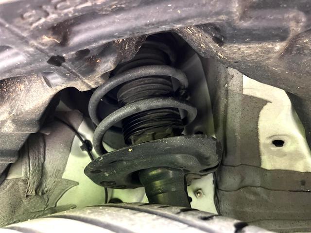 ヤリスクロス ハイブリッドZ 全周囲カメラ 衝突被害軽減システム レーダークルーズ 禁煙車 パワーシート ドラレコ コーナーセンサー スマートキー LEDヘッド ビルトインETC 純正18インチアルミ 車線逸脱警報 オートライト(20枚目)