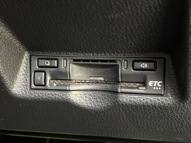 ヤリスクロス ハイブリッドZ 全周囲カメラ 衝突被害軽減システム レーダークルーズ 禁煙車 パワーシート ドラレコ コーナーセンサー スマートキー LEDヘッド ビルトインETC 純正18インチアルミ 車線逸脱警報 オートライト(24枚目)