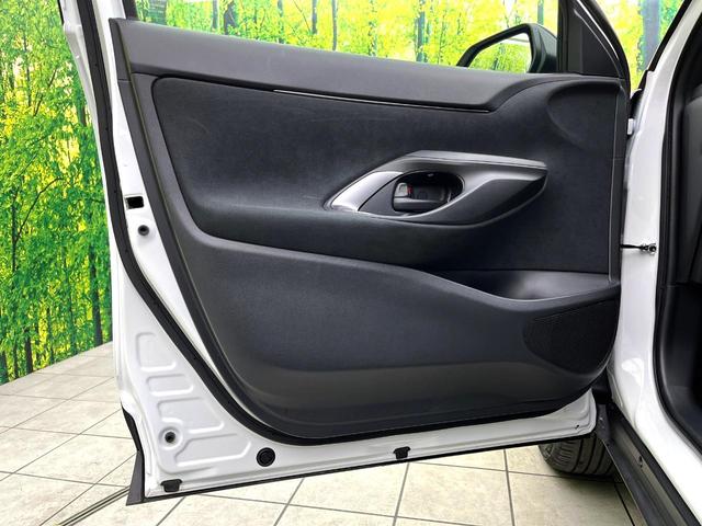 ヤリスクロス ハイブリッドZ 全周囲カメラ 衝突被害軽減システム レーダークルーズ 禁煙車 パワーシート ドラレコ コーナーセンサー スマートキー LEDヘッド ビルトインETC 純正18インチアルミ 車線逸脱警報 オートライト(41枚目)