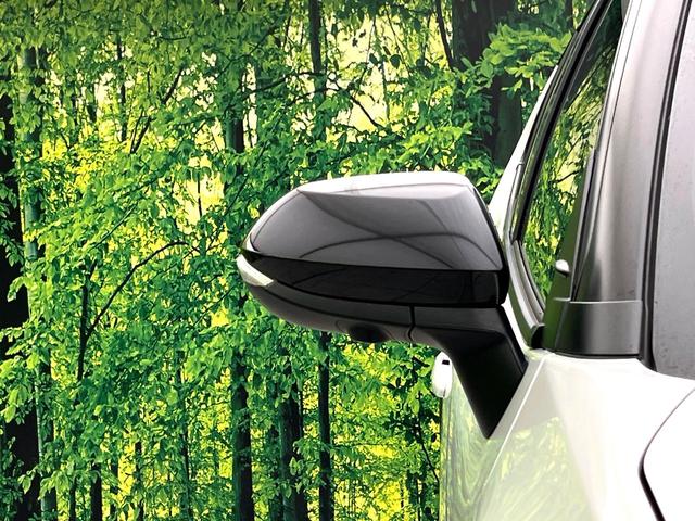 ヤリスクロス ハイブリッドZ 全周囲カメラ 衝突被害軽減システム レーダークルーズ 禁煙車 パワーシート ドラレコ コーナーセンサー スマートキー LEDヘッド ビルトインETC 純正18インチアルミ 車線逸脱警報 オートライト(50枚目)