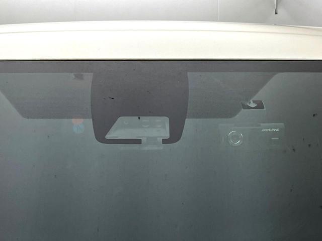 ヴォクシー ZS 煌 禁煙車 アルパイン製11型ナビ アルパイン製後席モニター 両側パワースライドドア トヨタセーフティーセンス LEDライト オートライト フォグランプ ETC 純正16インチアルミホイール(7枚目)
