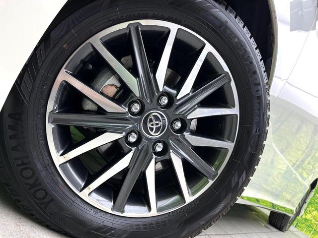 ヴォクシー ZS 煌 禁煙車 アルパイン製11型ナビ アルパイン製後席モニター 両側パワースライドドア トヨタセーフティーセンス LEDライト オートライト フォグランプ ETC 純正16インチアルミホイール(13枚目)