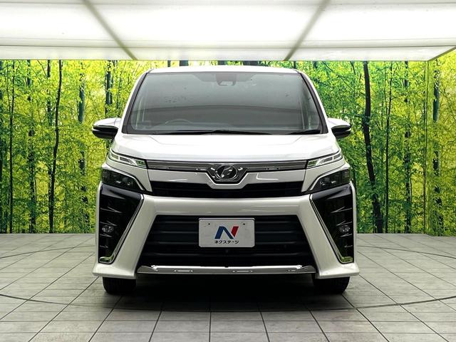 ヴォクシー ZS 煌 禁煙車 アルパイン製11型ナビ アルパイン製後席モニター 両側パワースライドドア トヨタセーフティーセンス LEDライト オートライト フォグランプ ETC 純正16インチアルミホイール(14枚目)