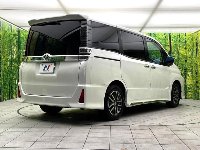 ヴォクシー ZS 煌 禁煙車 アルパイン製11型ナビ アルパイン製後席モニター 両側パワースライドドア トヨタセーフティーセンス LEDライト オートライト フォグランプ ETC 純正16インチアルミホイール(17枚目)