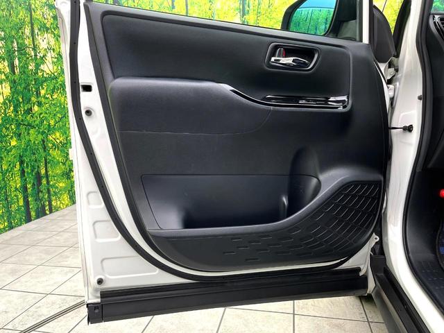 ヴォクシー ZS 煌 禁煙車 アルパイン製11型ナビ アルパイン製後席モニター 両側パワースライドドア トヨタセーフティーセンス LEDライト オートライト フォグランプ ETC 純正16インチアルミホイール(43枚目)