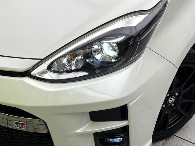 アクア Ｇ　ＧＲスポーツ・１７インチパッケージ　禁煙車　セーフティセンス　純正９型ナビ　バックカメラ　ＥＴＣ　車線逸脱警報　オートマティックハイビーム　横滑り防止装置　ＬＥＤヘッド　オートライト　オートエアコン　電動格納ミラー　スマートキー（12枚目）