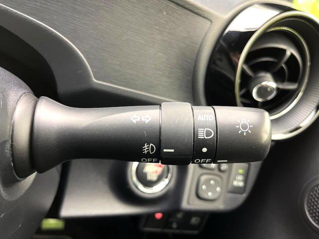 アクア Ｇ　ＧＲスポーツ・１７インチパッケージ　禁煙車　セーフティセンス　純正９型ナビ　バックカメラ　ＥＴＣ　車線逸脱警報　オートマティックハイビーム　横滑り防止装置　ＬＥＤヘッド　オートライト　オートエアコン　電動格納ミラー　スマートキー（26枚目）