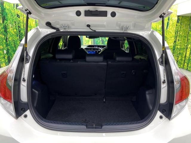 アクア Ｇ　ＧＲスポーツ・１７インチパッケージ　禁煙車　セーフティセンス　純正９型ナビ　バックカメラ　ＥＴＣ　車線逸脱警報　オートマティックハイビーム　横滑り防止装置　ＬＥＤヘッド　オートライト　オートエアコン　電動格納ミラー　スマートキー（37枚目）