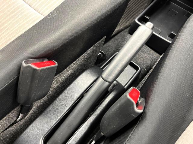 ミライース Ｌ　ＳＡＩＩＩ　純正ナビ　バックカメラ　スマートアシストＩＩＩ　ＥＴＣ　純正１３インチホイール　キーレスエントリー　エアコン　横滑り防止装置　パワーステアリング　パワーウィンドウ　フロアマット　ドアバイザー（26枚目）