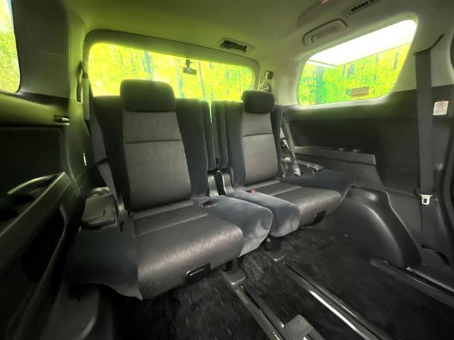 アルファード 240S 禁煙車 TRDエアロ フリップダウンモニター SDナビ バックカメラ パワースライドドア オートエアコン 純正19インチアルミ スマートキー 8人乗り ドアバイザー フロアマット ETC(10枚目)