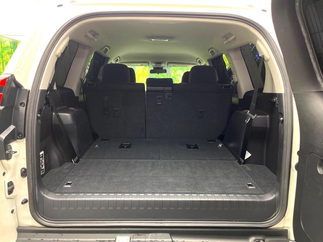 ランドクルーザープラド TX 4WD 7人乗り TRDエアロ 9インチナビ バックカメラ セーフティセンス 禁煙車 コーナーセンサー スマートキー LEDヘッドライト ルーフレール ビルトインETC 純正17インチアルミ(10枚目)