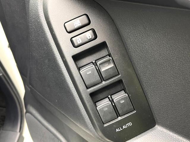 ランドクルーザープラド TX 4WD 7人乗り TRDエアロ 9インチナビ バックカメラ セーフティセンス 禁煙車 コーナーセンサー スマートキー LEDヘッドライト ルーフレール ビルトインETC 純正17インチアルミ(24枚目)