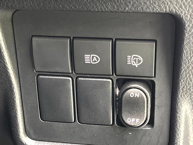 ランドクルーザープラド TX 4WD 7人乗り TRDエアロ 9インチナビ バックカメラ セーフティセンス 禁煙車 コーナーセンサー スマートキー LEDヘッドライト ルーフレール ビルトインETC 純正17インチアルミ(25枚目)