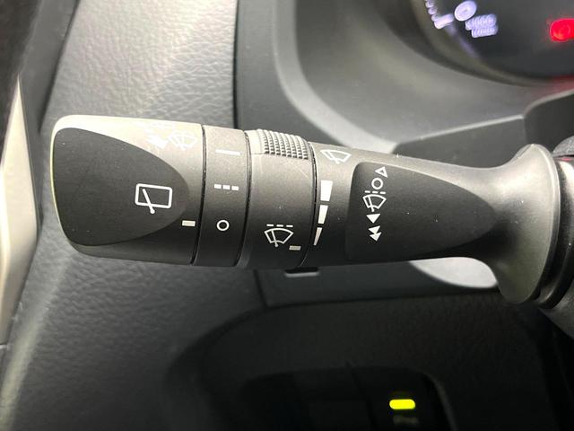 ランドクルーザープラド TX 4WD 7人乗り TRDエアロ 9インチナビ バックカメラ セーフティセンス 禁煙車 コーナーセンサー スマートキー LEDヘッドライト ルーフレール ビルトインETC 純正17インチアルミ(29枚目)