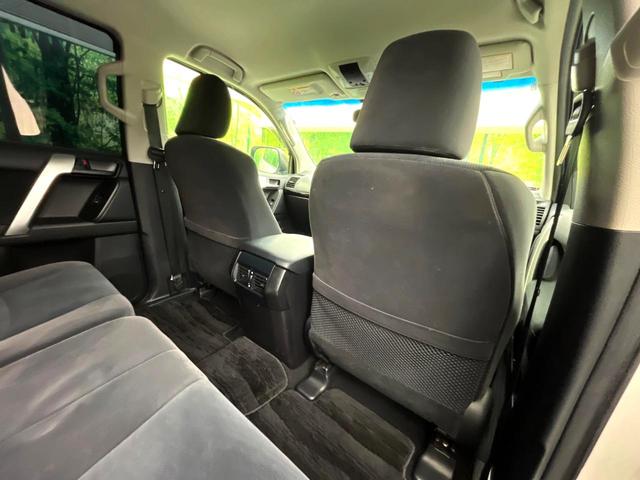 ランドクルーザープラド TX 4WD 7人乗り TRDエアロ 9インチナビ バックカメラ セーフティセンス 禁煙車 コーナーセンサー スマートキー LEDヘッドライト ルーフレール ビルトインETC 純正17インチアルミ(39枚目)