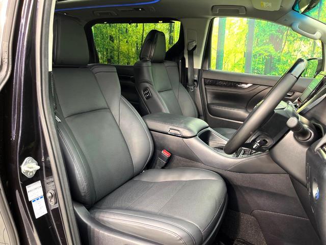 アルファードハイブリッド SR Cパッケージ 禁煙車 4WD サンルーフ フリップダウンモニター 純正9インチディスプレイオーディオ バックカメラ デジタルインナーミラー 黒革シート 両側パワースライドドア パワーバックドア ETC(8枚目)