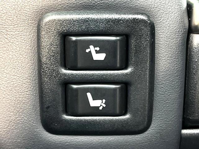 アルファードハイブリッド SR Cパッケージ 禁煙車 4WD サンルーフ フリップダウンモニター 純正9インチディスプレイオーディオ バックカメラ デジタルインナーミラー 黒革シート 両側パワースライドドア パワーバックドア ETC(45枚目)