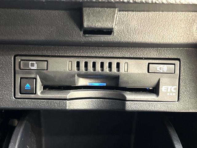 アルファードハイブリッド SR Cパッケージ 禁煙車 4WD サンルーフ フリップダウンモニター 純正9インチディスプレイオーディオ バックカメラ デジタルインナーミラー 黒革シート 両側パワースライドドア パワーバックドア ETC(48枚目)