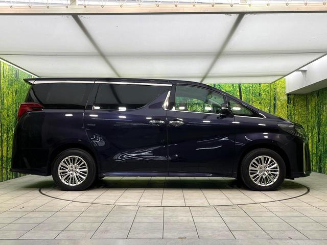 アルファードハイブリッド SR Cパッケージ 禁煙車 4WD サンルーフ フリップダウンモニター 純正9インチディスプレイオーディオ バックカメラ デジタルインナーミラー 黒革シート 両側パワースライドドア パワーバックドア ETC(56枚目)