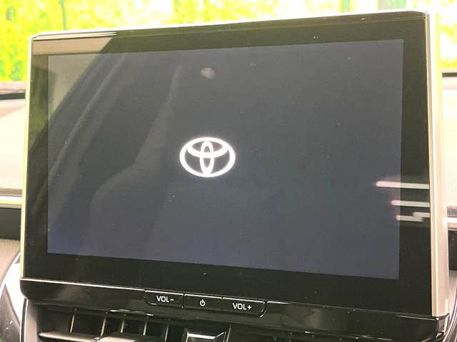 カローラクロス ハイブリッド　Ｚ　パノラマルーフ　純正１０．５型ディスプレイオーディオ　全周囲カメラ　トヨタセーフティー　アダプディブクルーズコントロール　禁煙車　パワーバックドア　ハーフレザー　パワーシート　シートヒーター（5枚目）