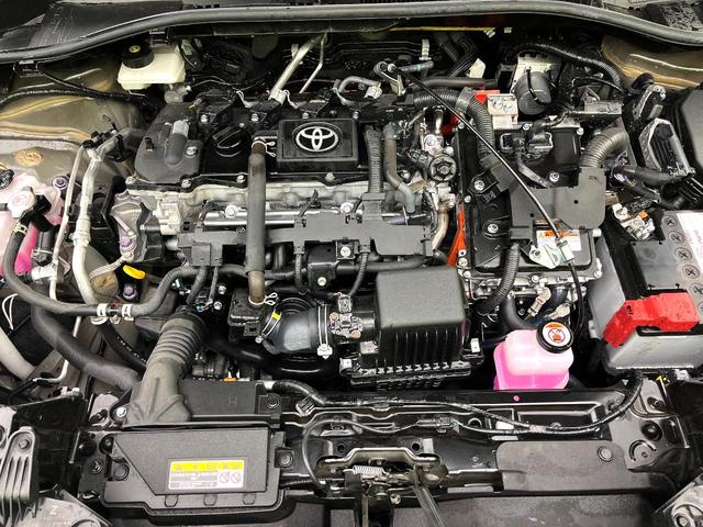 カローラクロス ハイブリッド　Ｚ　パノラマルーフ　純正１０．５型ディスプレイオーディオ　全周囲カメラ　トヨタセーフティー　アダプディブクルーズコントロール　禁煙車　パワーバックドア　ハーフレザー　パワーシート　シートヒーター（18枚目）