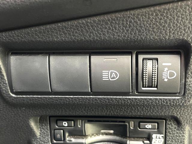 カローラクロス ハイブリッド　Ｚ　パノラマルーフ　純正１０．５型ディスプレイオーディオ　全周囲カメラ　トヨタセーフティー　アダプディブクルーズコントロール　禁煙車　パワーバックドア　ハーフレザー　パワーシート　シートヒーター（37枚目）