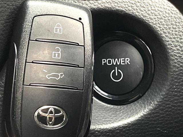 カローラクロス ハイブリッド　Ｚ　パノラマルーフ　純正１０．５型ディスプレイオーディオ　全周囲カメラ　トヨタセーフティー　アダプディブクルーズコントロール　禁煙車　パワーバックドア　ハーフレザー　パワーシート　シートヒーター（49枚目）