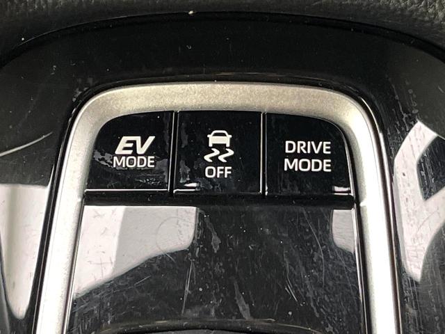 カローラクロス ハイブリッド　Ｚ　パノラマルーフ　純正１０．５型ディスプレイオーディオ　全周囲カメラ　トヨタセーフティー　アダプディブクルーズコントロール　禁煙車　パワーバックドア　ハーフレザー　パワーシート　シートヒーター（50枚目）