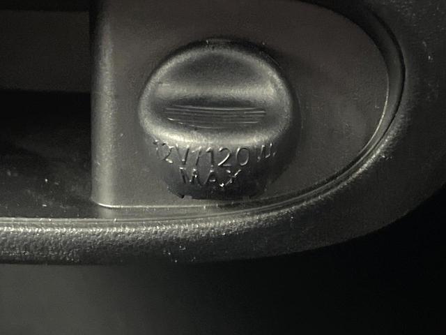 タント カスタムＲＳ　トップエディションＳＡＩＩ　ターボ　純正ナビ　バックカメラ　両側電動スライドドア　衝突軽減ブレーキシステム　禁煙車　ＥＴＣ　純正１５インチアルミ　スマートキー　ＨＩＤヘッド　オートエアコン　ロールサンシェード　ＢＬＵＥＴＯＯＴＨ（31枚目）