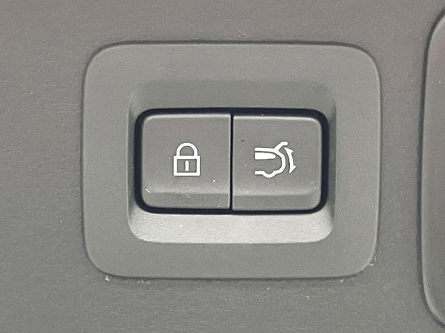 �y�p���[�o�b�N�h�A�z�X�}�[�g�L�[��^�]�Ȃ̃{�^�������������Ń��A�Q�[�g�������ŊJ���܂��I�ו��������Ă��鎞��A�����ʒu�ɂ���o�b�N�h�A��߂�ۂɕ֗��ȋ@�\�ł���