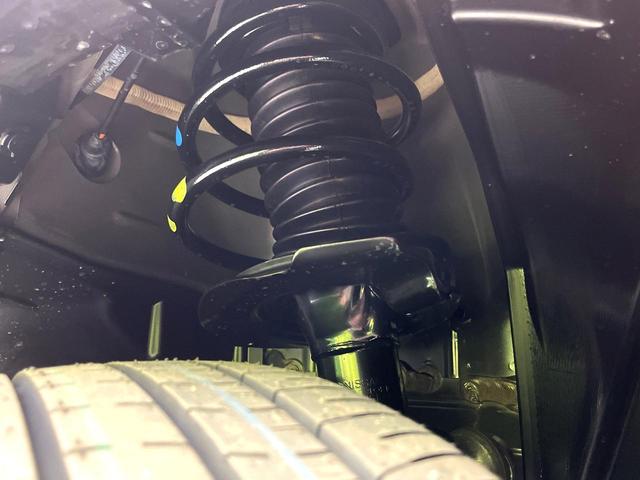 セレナ ハイウェイスターＶ　登録済未使用車　純正１２．３インチナビ　アラウンドビューモニター　プロパイロット　ハンズフリー両側電動スライドドア　純正１６インチアルミ　ＬＥＤヘッド　パドルシフト　オートライト　オートエアコン（24枚目）