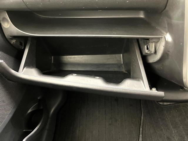 ｅＫカスタム Ｔ　禁煙車　バックカメラ　オートエアコン　オーディオ　スマートキー　ＨＩＤヘッドライト　純正１５インチアルミ　電動格納ミラー　パワーウィンドウ（42枚目）