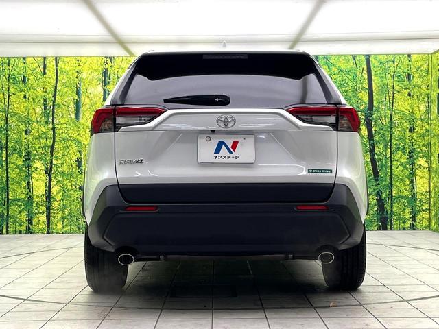 ＲＡＶ４ Ｘ　禁煙車　４ＷＤ　純正８型ディズプレイオーディオ　バックカメラ　レーダークルーズコントロール　オートブレーキホールド　オートエアコン　ＬＥＤヘッドライト　純正１７インチアルミ　スマートキー　ＥＴＣ（15枚目）