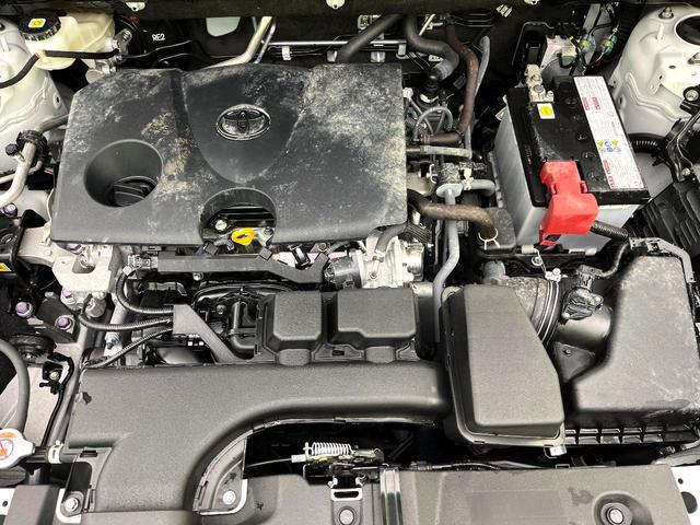 ＲＡＶ４ Ｘ　禁煙車　４ＷＤ　純正８型ディズプレイオーディオ　バックカメラ　レーダークルーズコントロール　オートブレーキホールド　オートエアコン　ＬＥＤヘッドライト　純正１７インチアルミ　スマートキー　ＥＴＣ（18枚目）