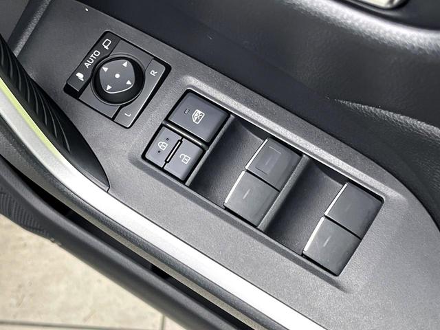 ＲＡＶ４ Ｘ　禁煙車　４ＷＤ　純正８型ディズプレイオーディオ　バックカメラ　レーダークルーズコントロール　オートブレーキホールド　オートエアコン　ＬＥＤヘッドライト　純正１７インチアルミ　スマートキー　ＥＴＣ（32枚目）