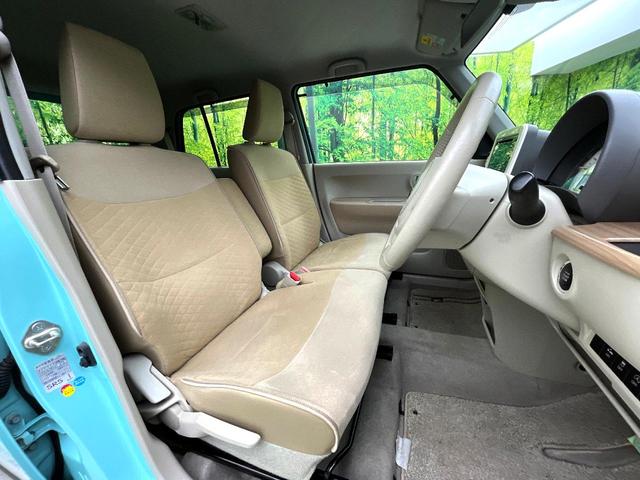 アルトラパン Ｘ　禁煙車　衝突軽減ブレーキ　純正ナビ　全周囲カメラ　シートヒーター　オートエアコン　スマートキー　ＬＥＤヘッドライト　純正１４インチアルミ　アイドリングストップ　フロアマット　ドアバイザー（8枚目）