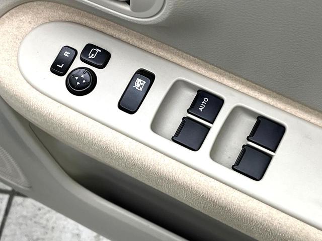 アルトラパン Ｘ　禁煙車　衝突軽減ブレーキ　純正ナビ　全周囲カメラ　シートヒーター　オートエアコン　スマートキー　ＬＥＤヘッドライト　純正１４インチアルミ　アイドリングストップ　フロアマット　ドアバイザー（32枚目）