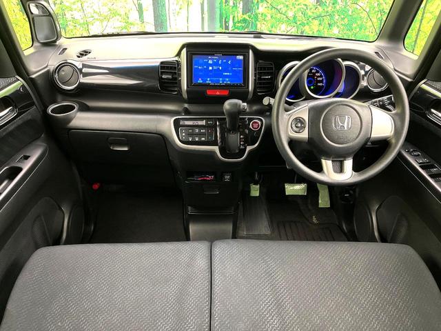 N-BOXカスタム G・Lパッケージ 禁煙車 SDナビ バックカメラ パワースライドドア ETC スマートキー HIDヘッドライト オートライト オートエアコン 純正14インチアルミ HIDヘッド 電動格納ミラー BLUETOOTH(2枚目)