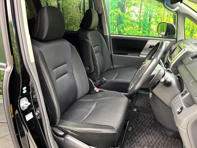 ヴォクシー ＺＳ　煌ＩＩ　禁煙車　ＳＤナビ　両側パワースライドドア　バックカメラ　オートエアコン　スマートキー　ＨＩＤヘッドライト　純正１６インチアルミ　オートライト　ＥＴＣ（8枚目）