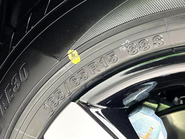 フリード ｅ：ＨＥＶエアー　ＥＸ　登録済未使用車　ホンダセンシング　両側電動スライドドア　シートヒーター　アダプティブクルーズコントロール　ＬＥＤヘッド　オートエアコン　オートライト　純正１５インチアルミ　電動パーキングブレーキ（45枚目）