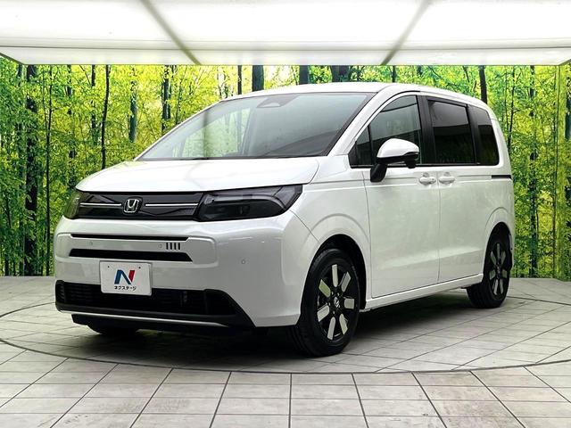 フリード ｅ：ＨＥＶエアー　ＥＸ　登録済未使用車　ホンダセンシング　両側電動スライドドア　シートヒーター　アダプティブクルーズコントロール　ＬＥＤヘッド　オートエアコン　オートライト　純正１５インチアルミ　スマートキー（46枚目）