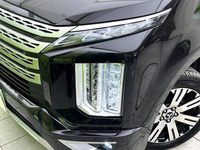 デリカＤ：５ Ｐ　禁煙車　４ＷＤ　純正１０．１インチナビ　両側パワースライドドア　シートヒーター　パワーシート　電動サイドステップ　ステアリングヒーター　ＬＥＤヘッドライト　純正１８インチアルミ　ＥＴＣ（13枚目）