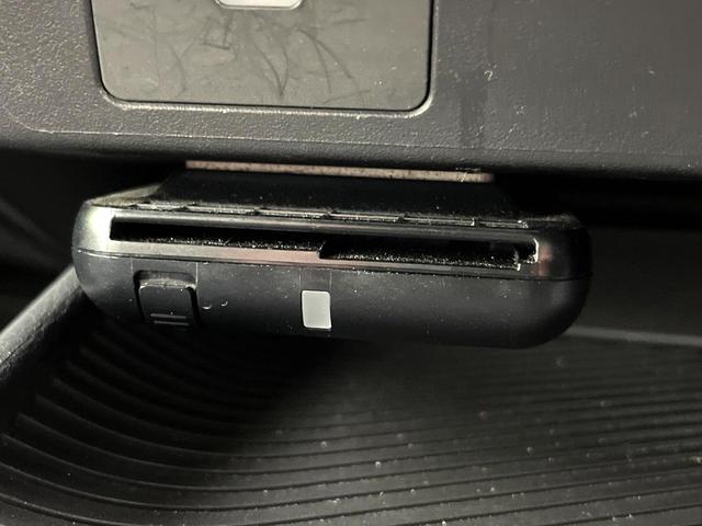 ノート Ｘ　ディスプレイオーディオ　禁煙車　バックカメラ　インテリジェントエマージェンシーブレーキ　ＥＴＣ　スマートキー　電動格納ミラー　オートエアコン　オートライト　ＬＥＤヘッド　ＢＬＵＥＴＯＯＴＨ（6枚目）