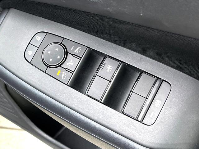 ノート Ｘ　ディスプレイオーディオ　禁煙車　バックカメラ　インテリジェントエマージェンシーブレーキ　ＥＴＣ　スマートキー　電動格納ミラー　オートエアコン　オートライト　ＬＥＤヘッド　ＢＬＵＥＴＯＯＴＨ（22枚目）