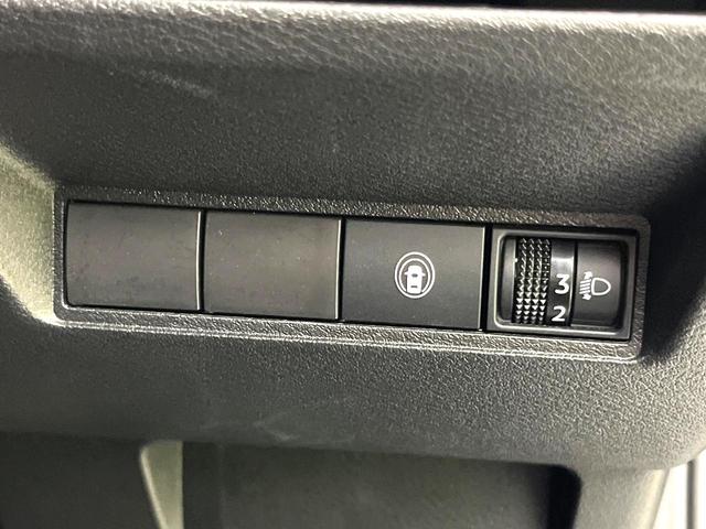 ノート Ｘ　ディスプレイオーディオ　禁煙車　バックカメラ　インテリジェントエマージェンシーブレーキ　ＥＴＣ　スマートキー　電動格納ミラー　オートエアコン　オートライト　ＬＥＤヘッド　ＢＬＵＥＴＯＯＴＨ（23枚目）